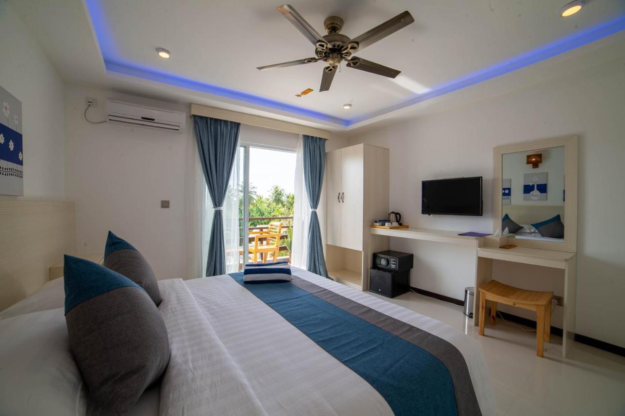Grand Beach Dhigurah Dhigurah  Bagian luar foto